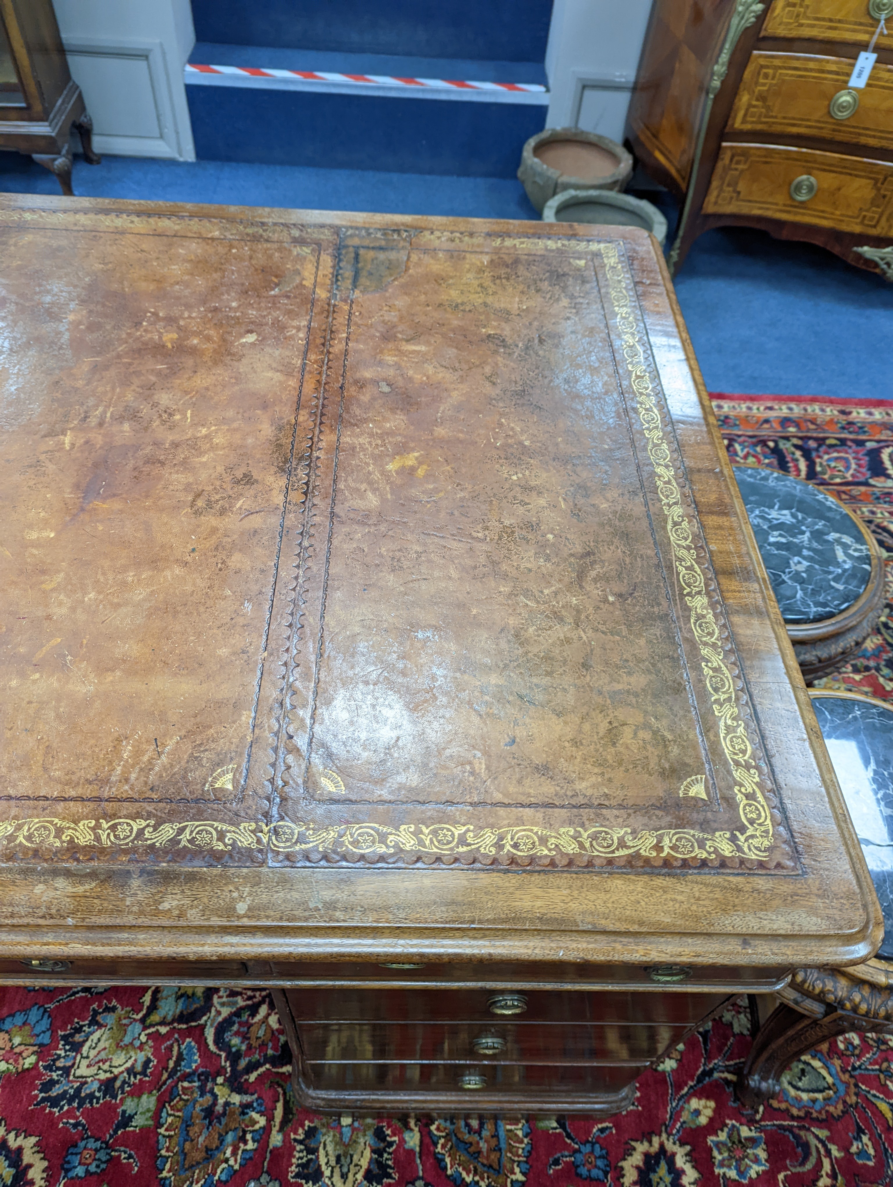 A Victorian mahogany pedestal partner's desk, length 152cm, depth 98cm, height 78cm